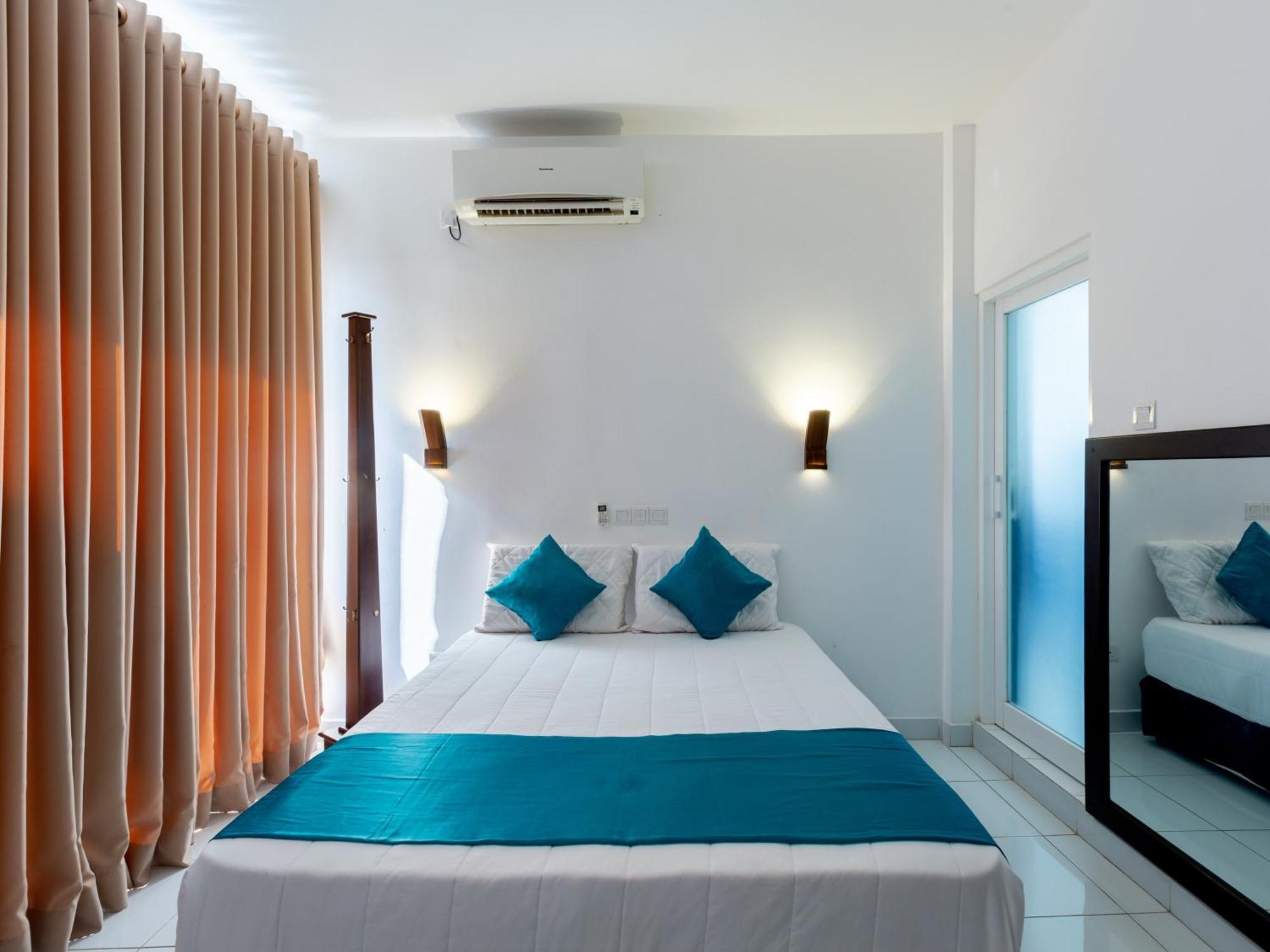 Royal Mount Hotel Dehiwala-Mount Lavinia Exterior foto