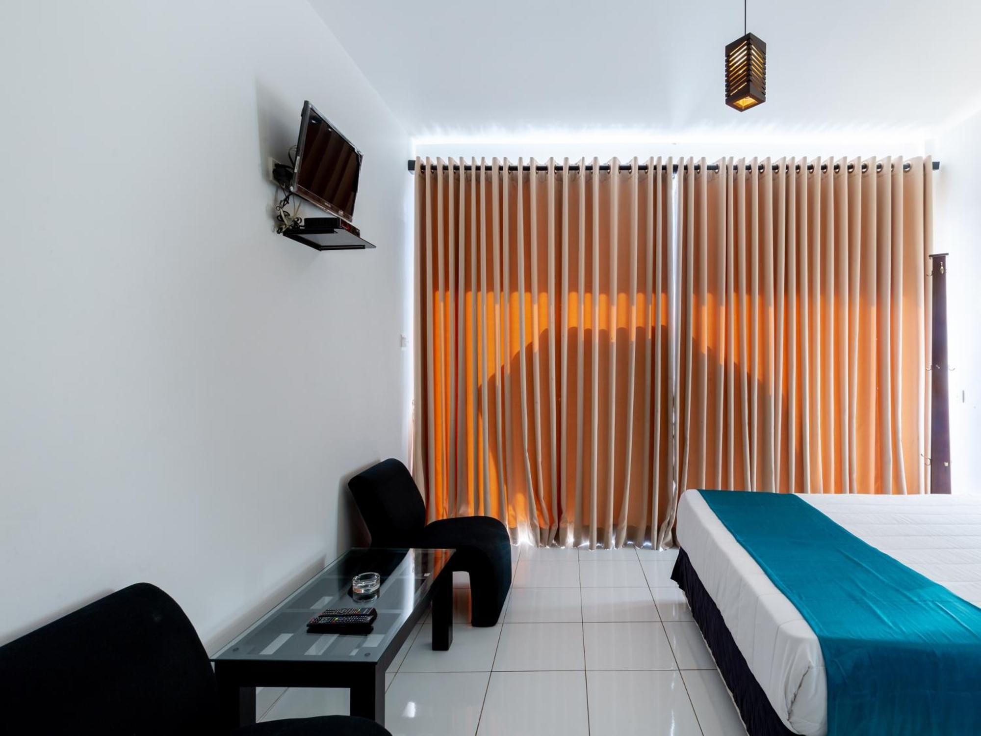 Royal Mount Hotel Dehiwala-Mount Lavinia Exterior foto